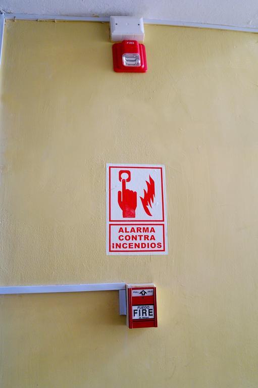 Hostal Iquique Λίμα Εξωτερικό φωτογραφία